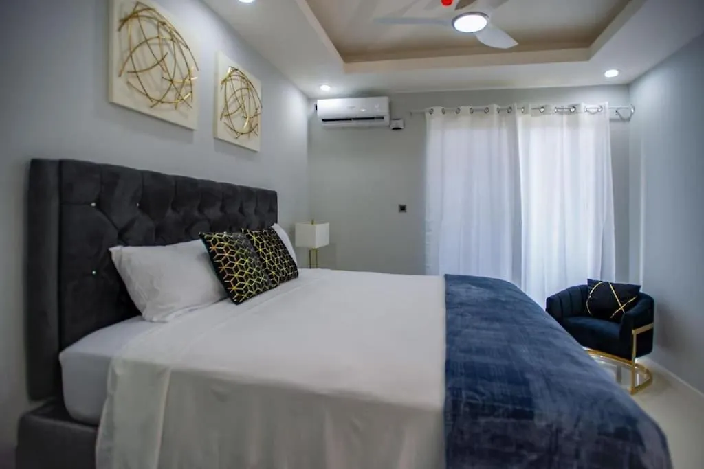 Dream 36 @ Montego Bay Apartment