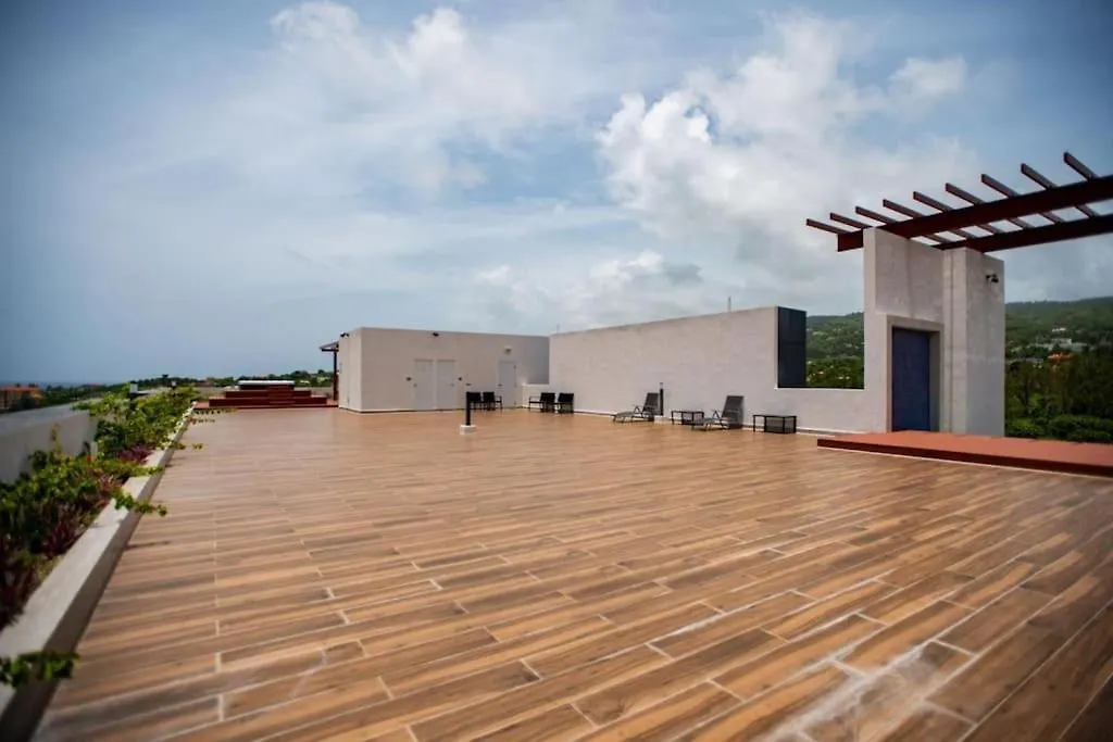 Dream 36 @ Montego Bay Apartment